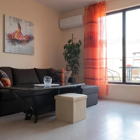 за гости николова * Пловдив
